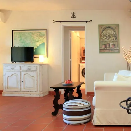 Spacieux, Climatise, Confortable, Garage Prive, Piscine , Cuisine Equipe Cassis