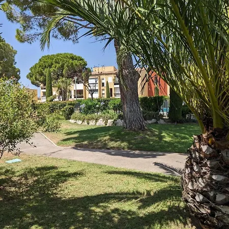 Oasis Climatise, Piscine, Confortable, Paisible, Garage Prive, Jardin, Cuisine Equipe Cassis
