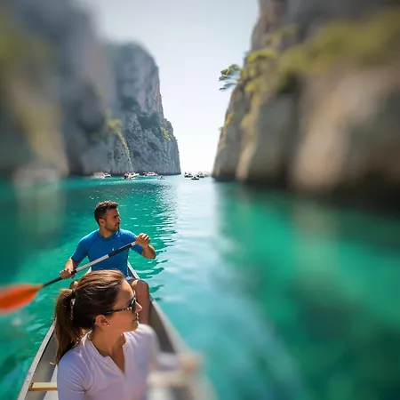 Appartamento Provençal, Spacieux&réconfortant, Emplacement Sûr Au Cœur Du Parc Des Calanques, Salon Et Clim, Lit Confortable, Cuisine équipée Avec Lave-vaisselle Et Lave-linge, Garage, Jardin, Piscine Privés, Inclus Linge, Bureau, Wifi, Netflix, Sans St *