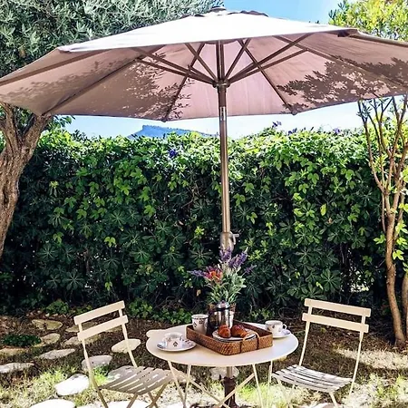 Spacieux, Climatise, Confortable, Garage Prive, Piscine , Cuisine Equipe Appartement *